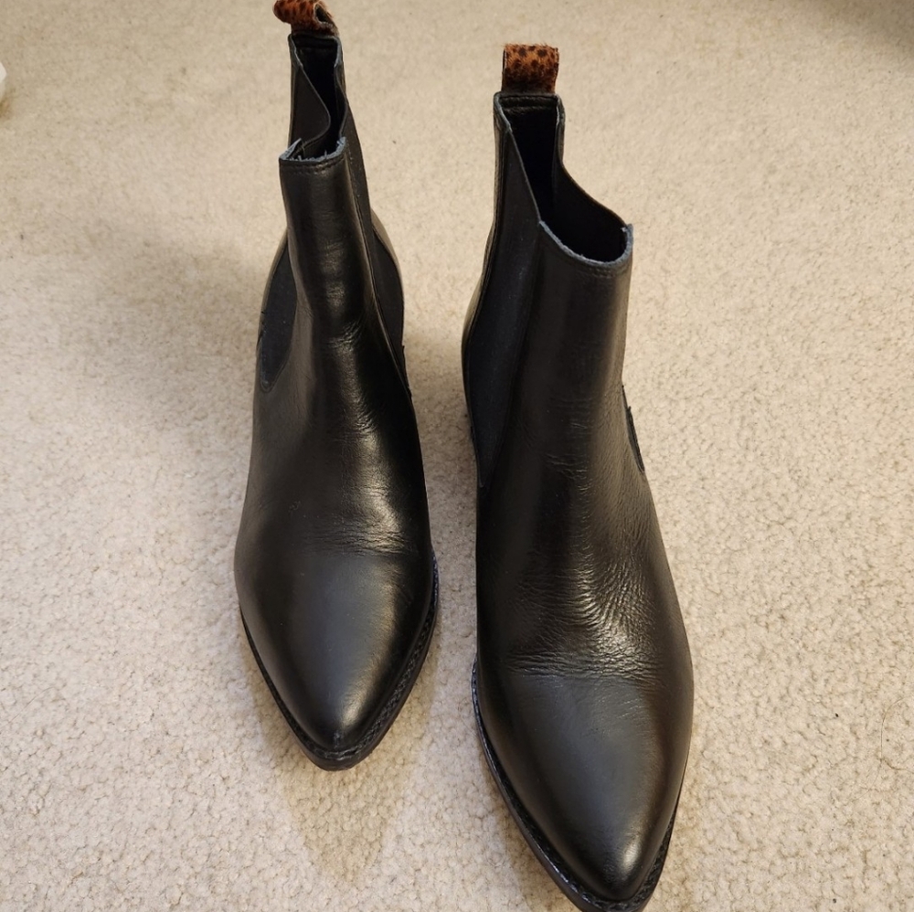 Matisse Black Leather Leopard Print Cow Hide Trim Pointed Toe Booties Size 8 M